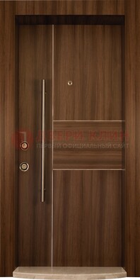 Коричневая входная дверь c МДФ панелью ЧД-12 в частный дом в Краснознаменске