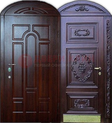 Стильная железная арочная дверь с декоративным элементом ДА-24 в Краснознаменске