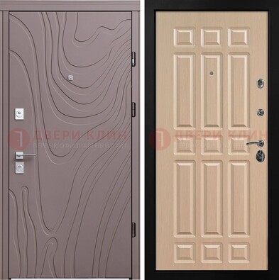 Светло-коричневая железная филенчатая дверь с рисунком МДФ ДМ-283 в Краснознаменске