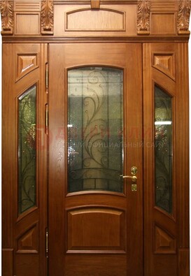 Парадная дверь со стеклянными вставками и ковкой ДПР-36 для дома в Краснознаменске