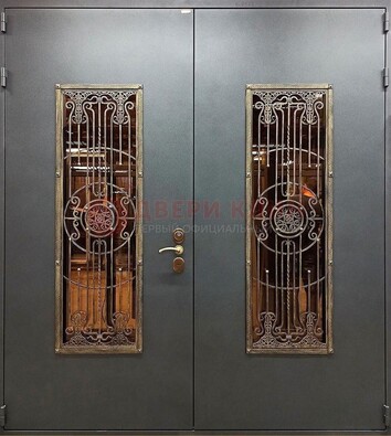 Входная металлическая парадная дверь со стеклом и ковкой ДПР-81 в Краснознаменске