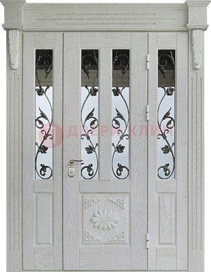 Входная парадная дверь со стеклом и ковкой в белом цвете ДПР-93 в Краснознаменске
