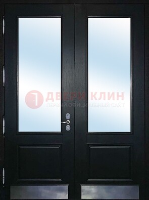 Черная двухстворчатая металлическая дверь со стеклом ДС-25 в Краснознаменске