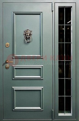 Зелёная металлическая дверь со стеклом ДС-65 в Краснознаменске