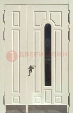 Белая двухстворчатая металлическая дверь со стеклом ДС-71 в Краснознаменске