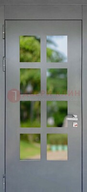 Серая металлическая дверь со стеклом ДС-78 в Краснознаменске