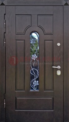 Металлическая дверь со стеклом и ковкой в цвете венге ДСК-142 в Краснознаменске