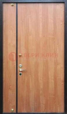 Светлая тамбурная дверь ДТМ-29 в Краснознаменске