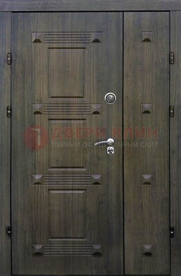 Железная двухстворчатая филенчатая дверь с виноритом ДВТ-143 в Краснознаменске