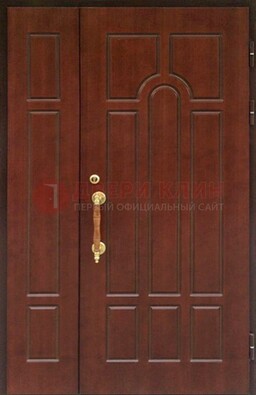 Стальная полуторная дверь для частного дома ПЛ-13 в Краснознаменске