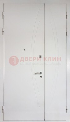Современная полуторная стальная дверь с МДФ панелью ПЛ-25 в Краснознаменске