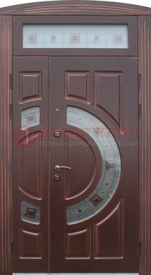 Коричневая двухстворчатая железная дверь с МДФ и витражом ВЖ-29 в Краснознаменске